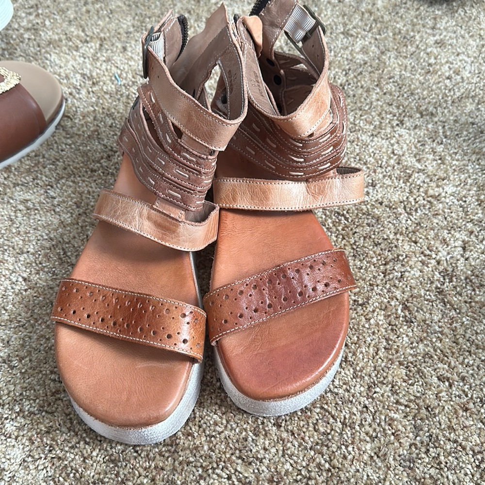 Bedstu sandals
